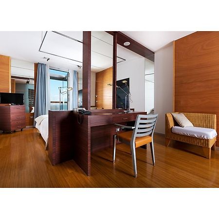 Towers Hotel Stabiae Sorrento Coast カステッランマーレ・ディ・スタービア エクステリア 写真