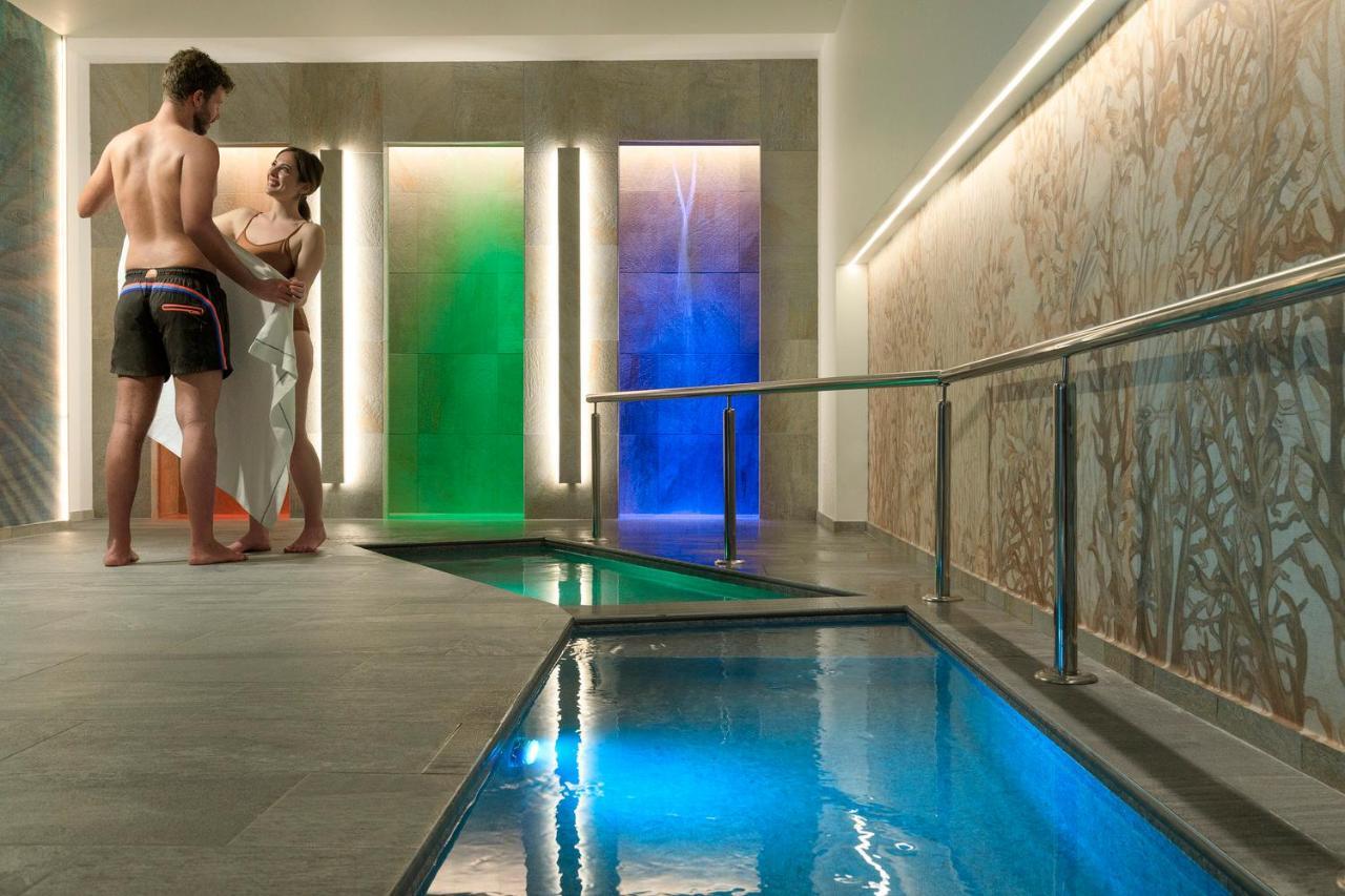 Towers Hotel Stabiae Sorrento Coast カステッランマーレ・ディ・スタービア エクステリア 写真