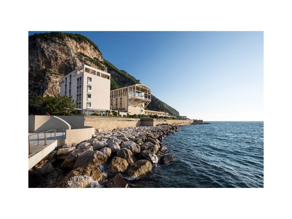 Towers Hotel Stabiae Sorrento Coast カステッランマーレ・ディ・スタービア エクステリア 写真