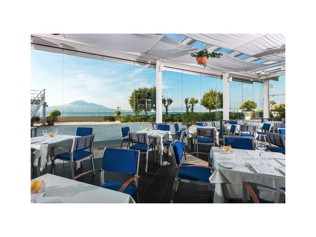 Towers Hotel Stabiae Sorrento Coast カステッランマーレ・ディ・スタービア エクステリア 写真