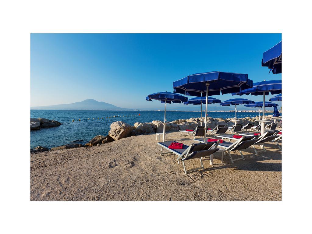 Towers Hotel Stabiae Sorrento Coast カステッランマーレ・ディ・スタービア エクステリア 写真