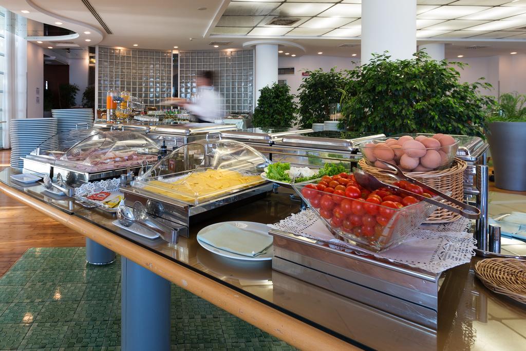 Towers Hotel Stabiae Sorrento Coast カステッランマーレ・ディ・スタービア エクステリア 写真